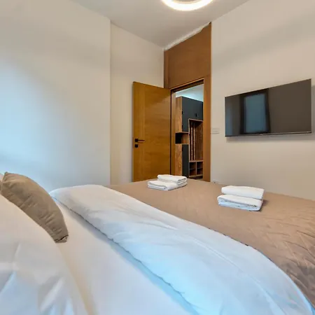 Apartment D&a